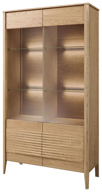 Große Vitrine Gorica 01 mit LED-Beleuchtung, in Eiche Gold, 201 x 111 x 45 cm, teilmassiv, Antisol-Glas Bronze, Soft Close System