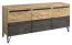 Kommode Benkovac 08, Farbe: Eiche / Schwarz, teilmassiv - Abmessungen: 79 x 174 x 50 cm (H x B x T)