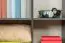 Vitrine Vaitele 22, Farbe: Anthrazit Hochglanz / Walnuss - 117 x 92 x 40 cm (H x B x T)