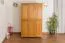 Kleiderschrank | 3 Drehtüren | 4 Fächer | mit Kleiderstange | 120 cm breit | Massivholz | Farbe: Erle Abbildung