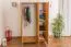 Kleiderschrank | 3 Drehtüren | 4 Fächer | mit Kleiderstange | 120 cm breit | Massivholz | Farbe: Erle Abbildung
