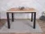 Stylischer Esstisch Varbas 02, zweifarbig, Eiche Gold Craft / Mattschwarz, 120 x 80 cm, robuste Konstruktion, langlebiger Küchentisch, modern