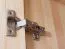 Kleiderschrank | 2 Drehtüren | 4 Fächer | mit Kleiderstange | 80 cm breit | Massivholz | Farbe: Natur Abbildung