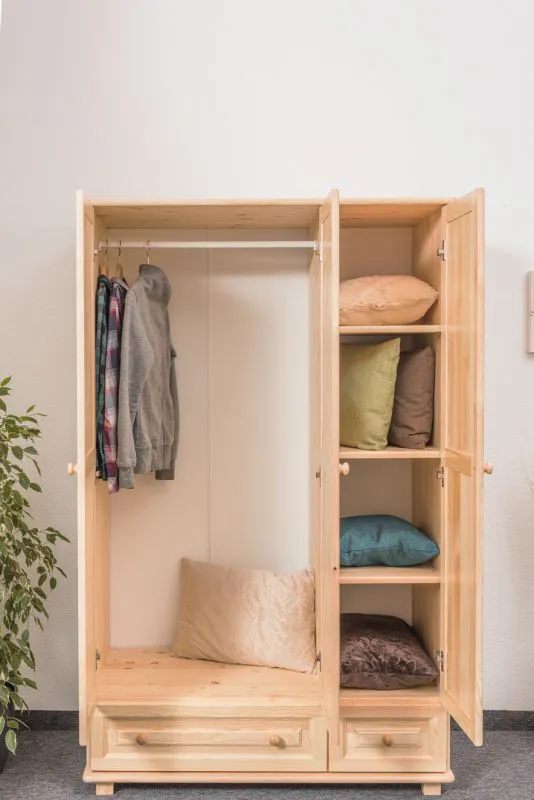 Kleiderschrank Breite 120