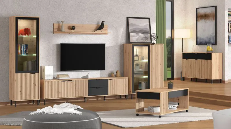Wohnzimmer Komplett - Set A Zvesdara, 6-teilig, Farbe: Eiche Artisan / Schwarz, zwei Vitrinen, ein TV-Schrank, ein Wandregal, eine Kommode, ein Couchtisch, ABS-Kanten