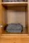 162 cm breiter Kleiderschrank mit 4 Türen, 8 Fächern und 3 Schubladen aus Massiv-Holz | Farbe: Eiche Rustikal | Tiefe: 60 cm Abbildung